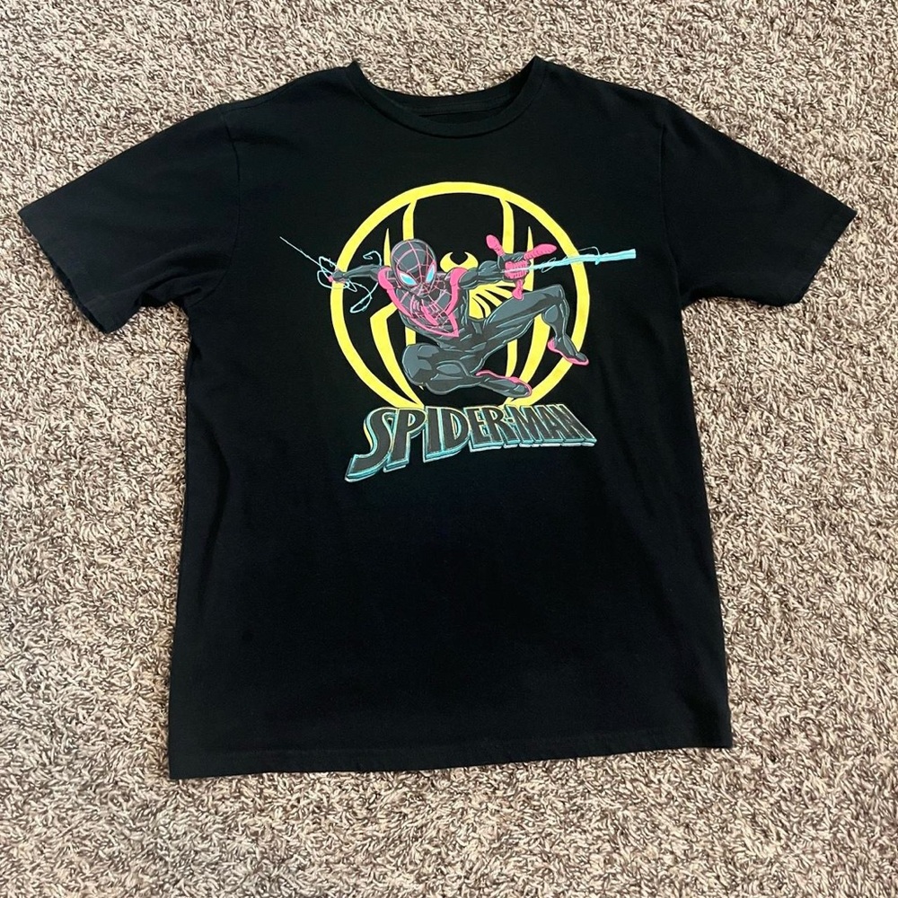 Spiderman into the spider verse miles morales graphic t shirt